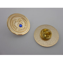 Выдвиженческий штырь отворотом, выполненный на заказ значок с бриллиантом (GZHY-ТИЦ-043)